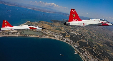 Türk savaş pilotları, zorlu eğitimleri geçip brövelerini takıyor