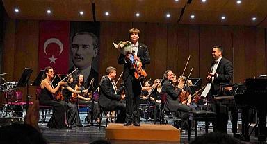 Küçük virtüözden büyüleyen performans