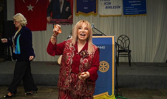 Bedia Akartürk’e 69. sanat yılında anlamlı vefa ödülü