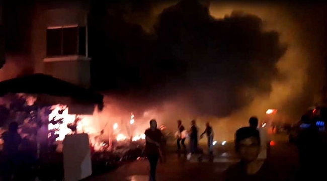 Gemlik'te gece yarısı yangın çıktı