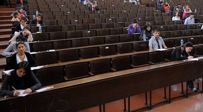 Koşarak sınava geldi, okul kapsında hayatının şokunu yaşadı