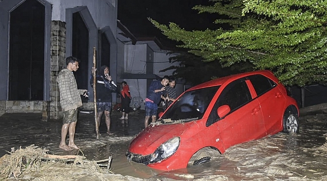 Endonezya'da sel felaketi: 15 ölü, 46 kayıp