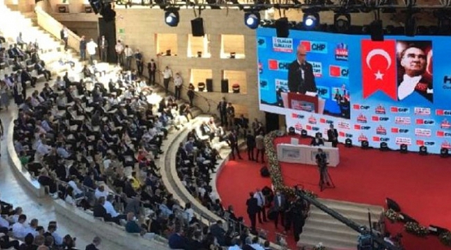 Kemal Kılıçdaroğlu genel başkanlığa tek aday olarak gösterildi.
