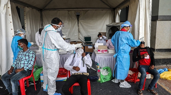 Hindistan'da son 24 saatte 69 bin 652 vaka kaydedildi