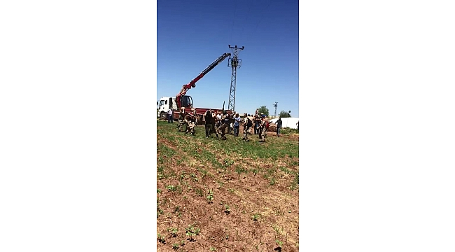 Kaçak trafolara el koyan Dicle Elektrik görevlilerine saldırdılar
