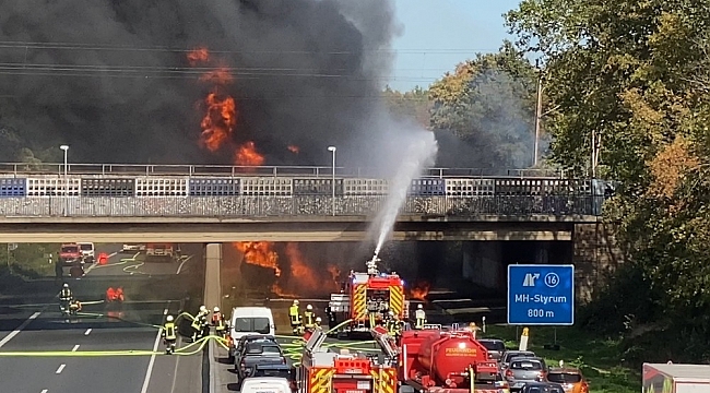 Almanya'da benzin yüklü tanker alev alev yandı