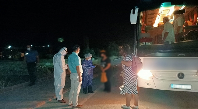 Covid-19'lu hasta şehirlerarası otobüste yakalandı