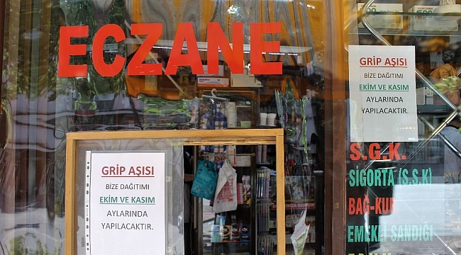 Grip aşısı vurulmak isteyenler aylar öncesinden sıraya girdi