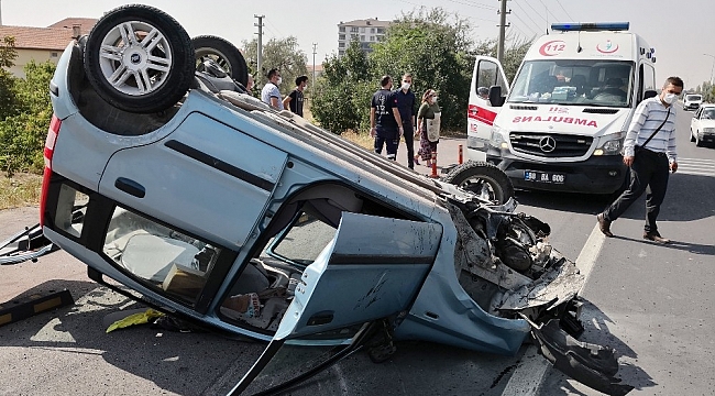 Kaplumbağayı ezmek istemeyen anne kızıyla takla attı