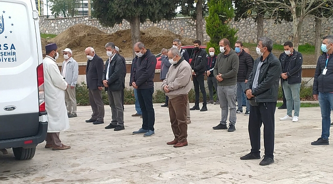 Büşra Gizem Güzelsoy ve annesi Gülya Barutçu Bursa'da son yolculuğuna uğurlandı