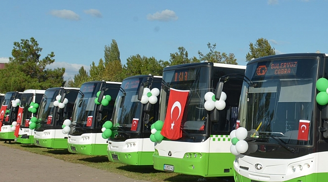 Büyükşehir'den bayrak çarpıtmasına cevap