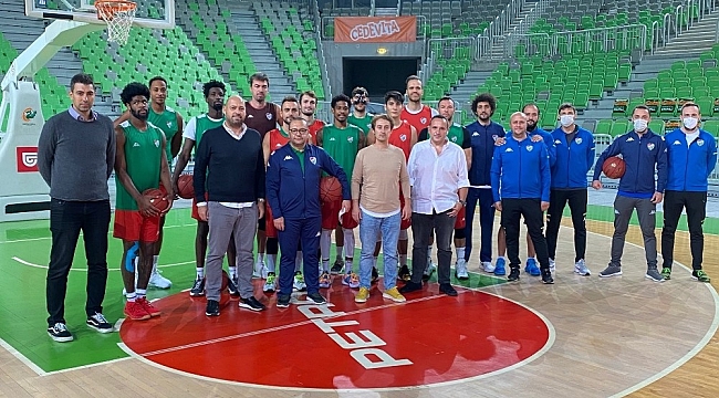 Frutti Extra Bursaspor hükmen galip