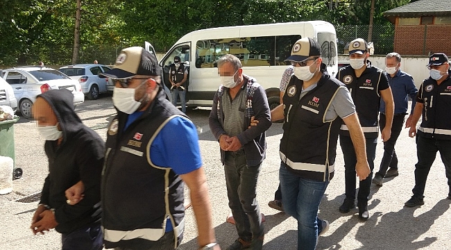İşe alma vadiyle 900 bin lira vurgun yaptılar