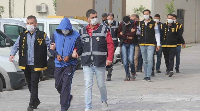 Adana'da 47 yıl 5 ay 10 gün hapis cezası alan 4 hükümlü yakalandı