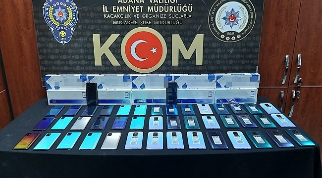 Adana'da kaçak cep telefonu operasyonu