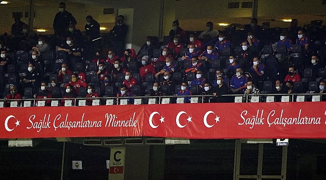 AFAD ve AKUT ekipleri Rusya maçını izledi
