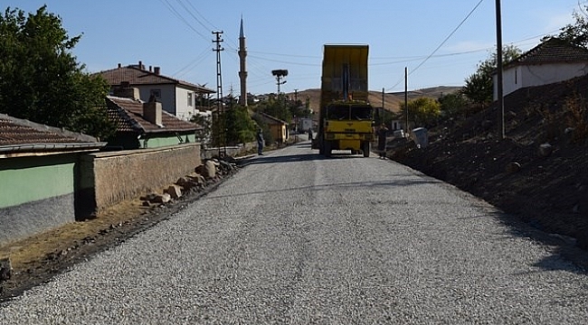 Akpınar ilçesinde 6 köye 18 kilometre yol yapıldı