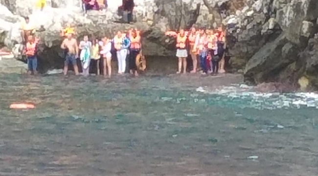 Alanya'da tur teknesi alabora oldu