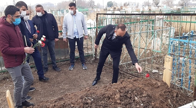 Ali Beyazoğlu mezarı başında anıldı