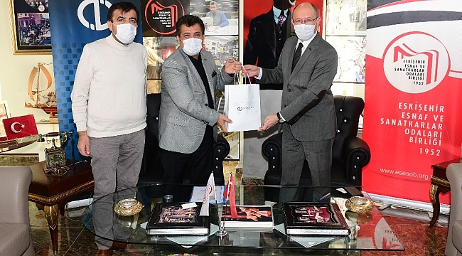 Anadolu Üniversitesi ile Esnaf ve Sanatkârlar Odaları Birliği arasında iş birliği protokolü imzalandı