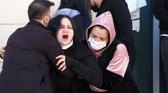 Antalya'da 3 kişinin lüks cipte ölümü