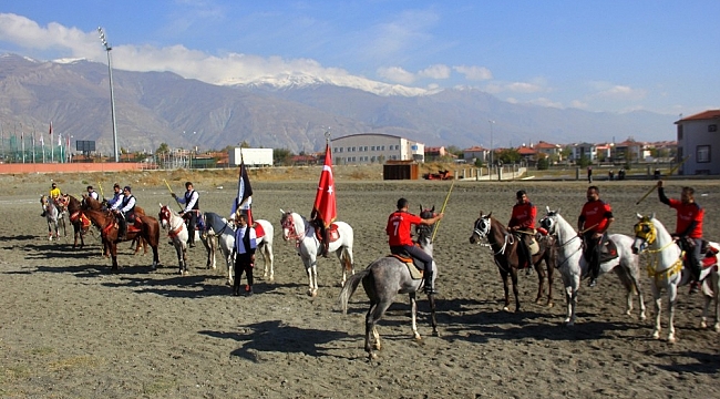 Ata sporu cirit Erzincan'da yaşatılıyor