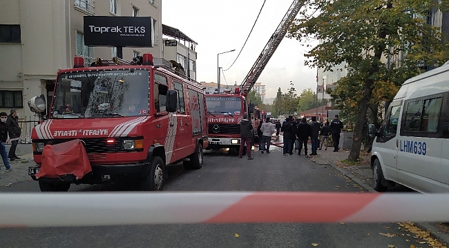 Bağcılar'da baskı atölyesindeki yangın korkuttu