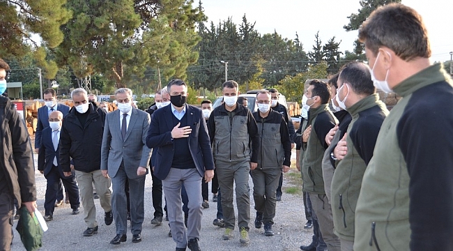 Bakan Pakdemirli Mersin'de incelemelerde bulundu