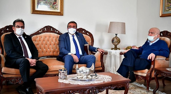 Başkan Çetin'den öğretmenine vefa