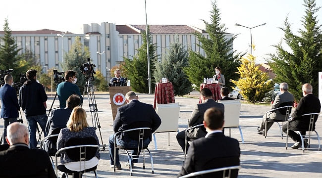 Başkan Yalçın'a 'Yılın Hayvanseveri' beratı