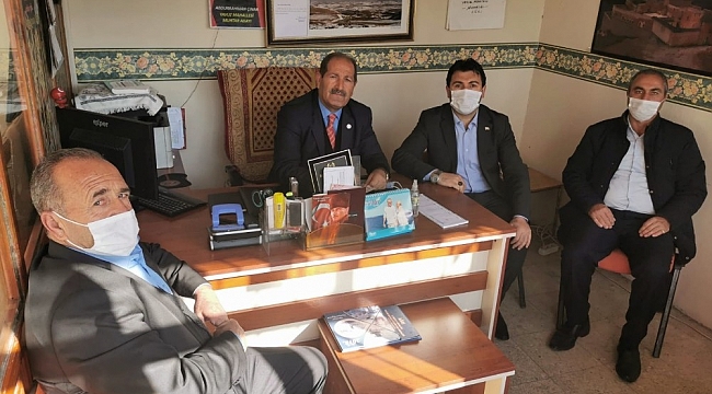 Başkan Yıldız, muhtarları mahallelerinde dinliyor