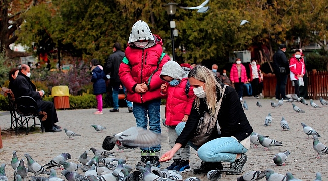 Başkent'in gözdesi Kuğulupark