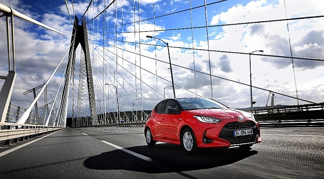 Baştan sona yenilenen Yaris; Toyota Plaza Kayseri'de satışa sunuldu