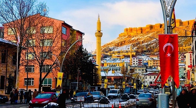 Bayburt'ta trafiğe kayıtlı araç sayısı Ekim ayı sonu itibarıyla 15 bin 735 oldu