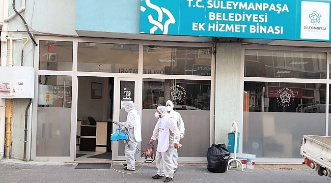 Belediye binaları salgın riskine karşı dezenfekte edildi