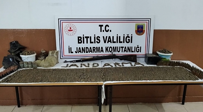 Bitlis'te teröristlere ait silah, kına ve ağda ele geçirildi