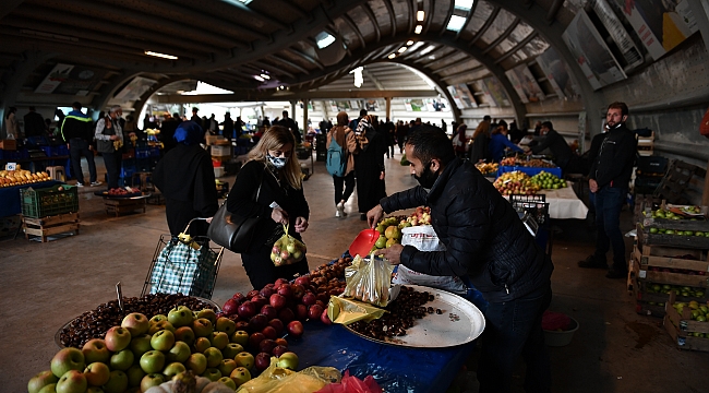 Bursa çiftçi pazarını sevdi