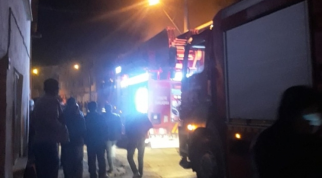 Bursa'da iki katlı ev alevlere teslim oldu