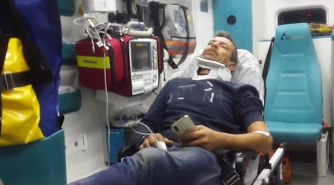Bursa'da kontrolden çıkan minibüs önce bariyerlere çarptı ardından takla attı