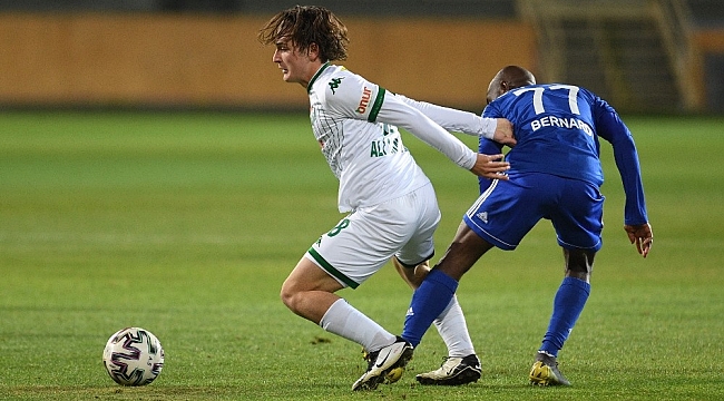 Bursaspor, 20 yaşın altında 11 futbolcusuna şans verdi