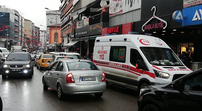Dengesini kaybeden görevli merdivenlere düştü;1 yaralı