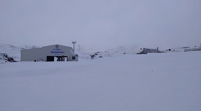 Denizli güne kar fotoğrafları ile uyandı