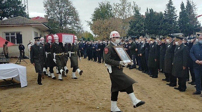 Edirne şehidini uğurladı