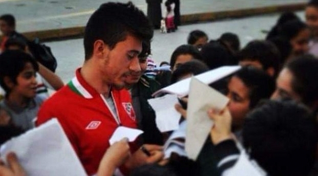 Enkazdan kurtarılan amatör futbolcu Malik Tahirler yaşamını yitirdi