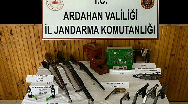 Evini silah atölyesine çeviren şahıs gözaltına alındı