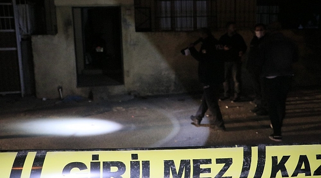 Evinin önünden pusu kurulan kişi tabancayla vuruldu
