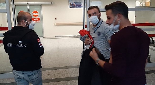 Hafif ticari araç şarampole yuvarlandı: 1 yaralı
