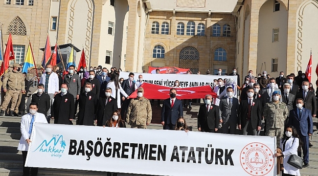 Hakkari'de 24 Kasım Öğretmenler Günü