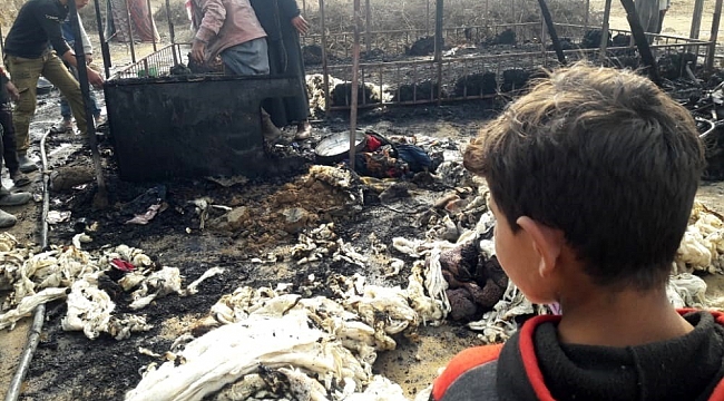 Halep'te bir mülteci kampında yangın: 1 ölü