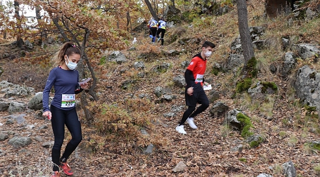 Hasandağı'nın zorlu parkurlarında oryantiring şampiyonası heyecanı